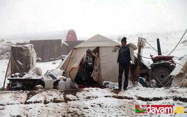 Güney Azərbaycanda zəlzələ olan bölgədə qarın yağması ciddi problemlaər yaradıb(Foto reportaj)