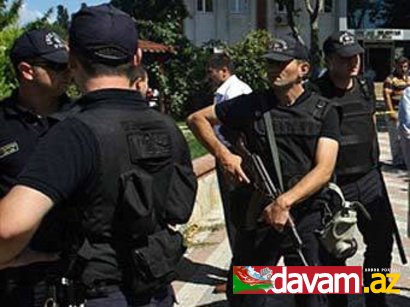 Türkiyə polisi Ankarada törədilən partlayışlarda şübhəli bilinənənlərin saxlanılması üçün reydlərə başlayıb