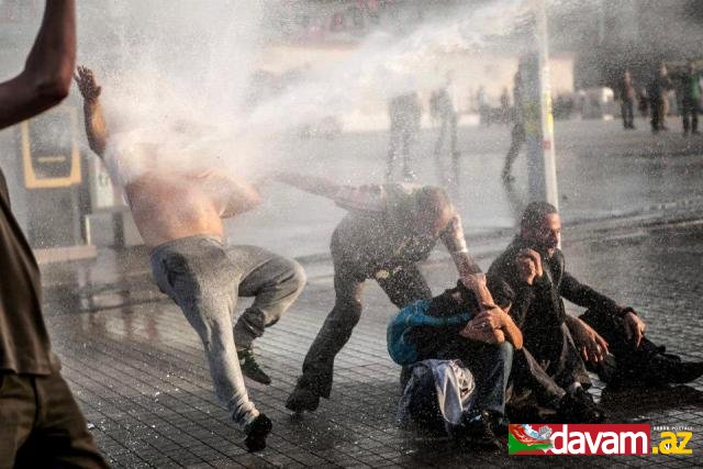 Ankarada izdihamlı etiraz aksiyası davam edir