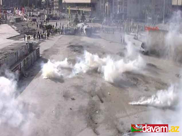 Polis Taksim meydanına daxil olub