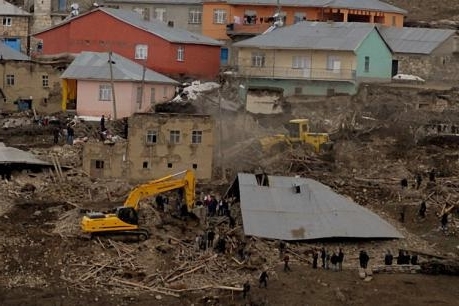 Vanda baş verən zəlzələdə ölənlərin sayı 582-yə çatıb