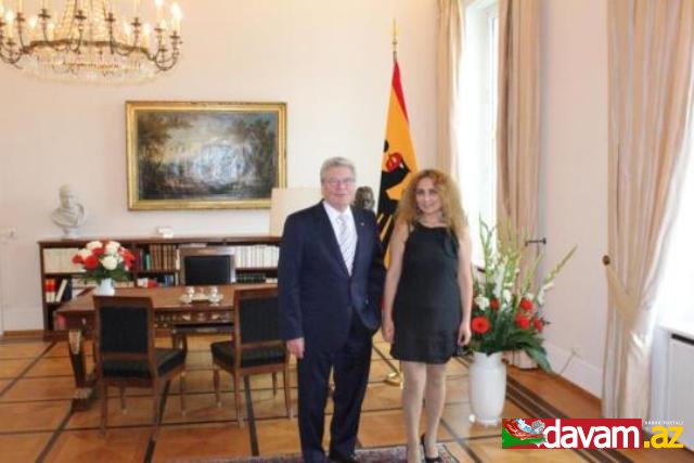 Almaniyada Azərbaycanlı aktivist Almaniya prezidenti Joachim Gauck ilə görüşüb