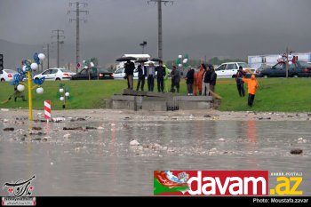 Yağış Urmiyada həyatı iflic etdi (fotolar)