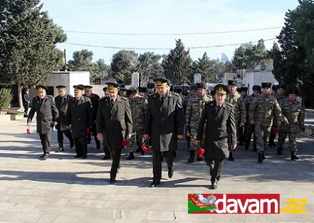 Milli Qəhrəman Mübariz İbrahimovun məzarı ziyarət olunub