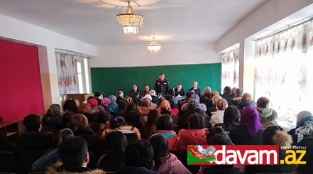 Dini radikal qrupların təsiri altına düşməmələri üçün düzgün çatdırılmalıdır