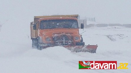 Güclü qar yağışı Şərqi Azərbaycanda həyatı iflic etdi: Dərslər dayandırıldı, 250 kəndin yolu tamamilə bağlanıb