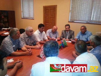 MDHP sədri,Millət vəkili Fərəc Quliyev partiyanın regiyon rəhəbrlərilə toplantı keçirdi