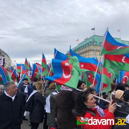 Xarici media Ümumavropa Qarabağ mitinqindən yazıb